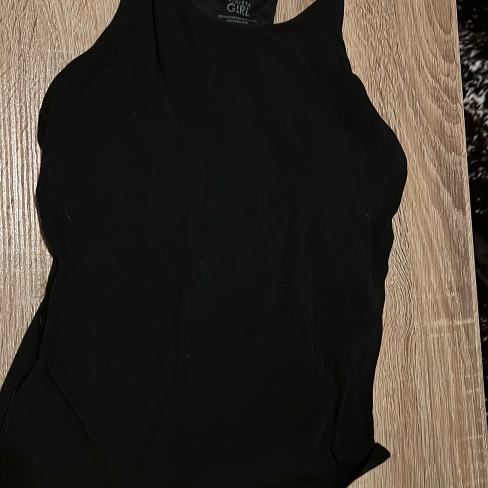 Athleta girl tank w/builtin shelf bra